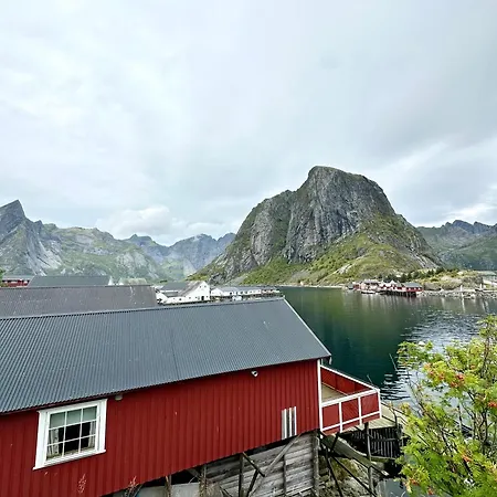 Hamnoy Horizon Holiday home