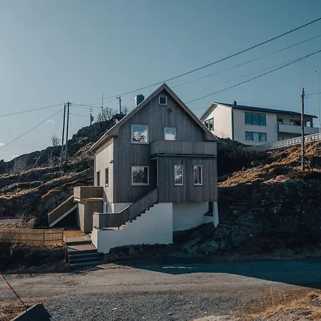 Holiday home Hamnoy Horizon *