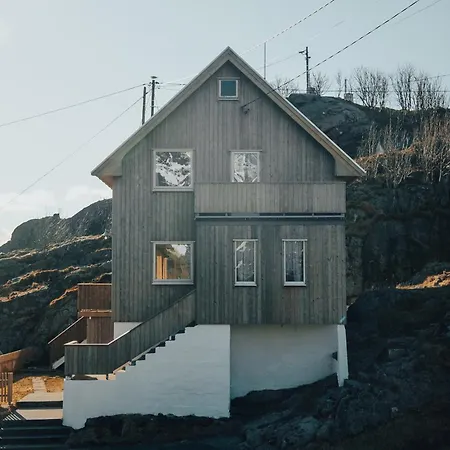 Hamnoy Horizon Holiday home
