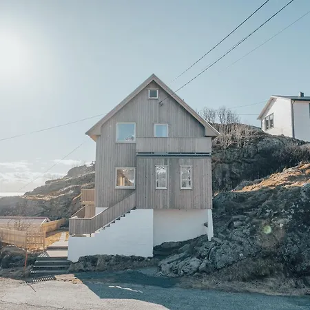 בית נופש Hamnoy Horizon *