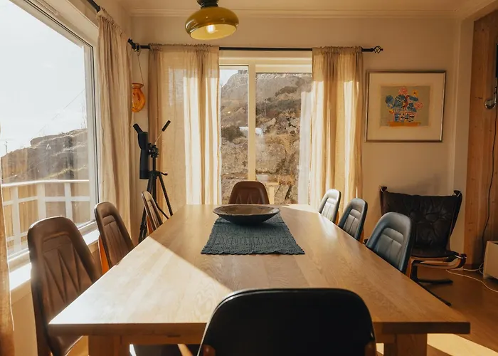 Holiday home Hamnoy Horizon